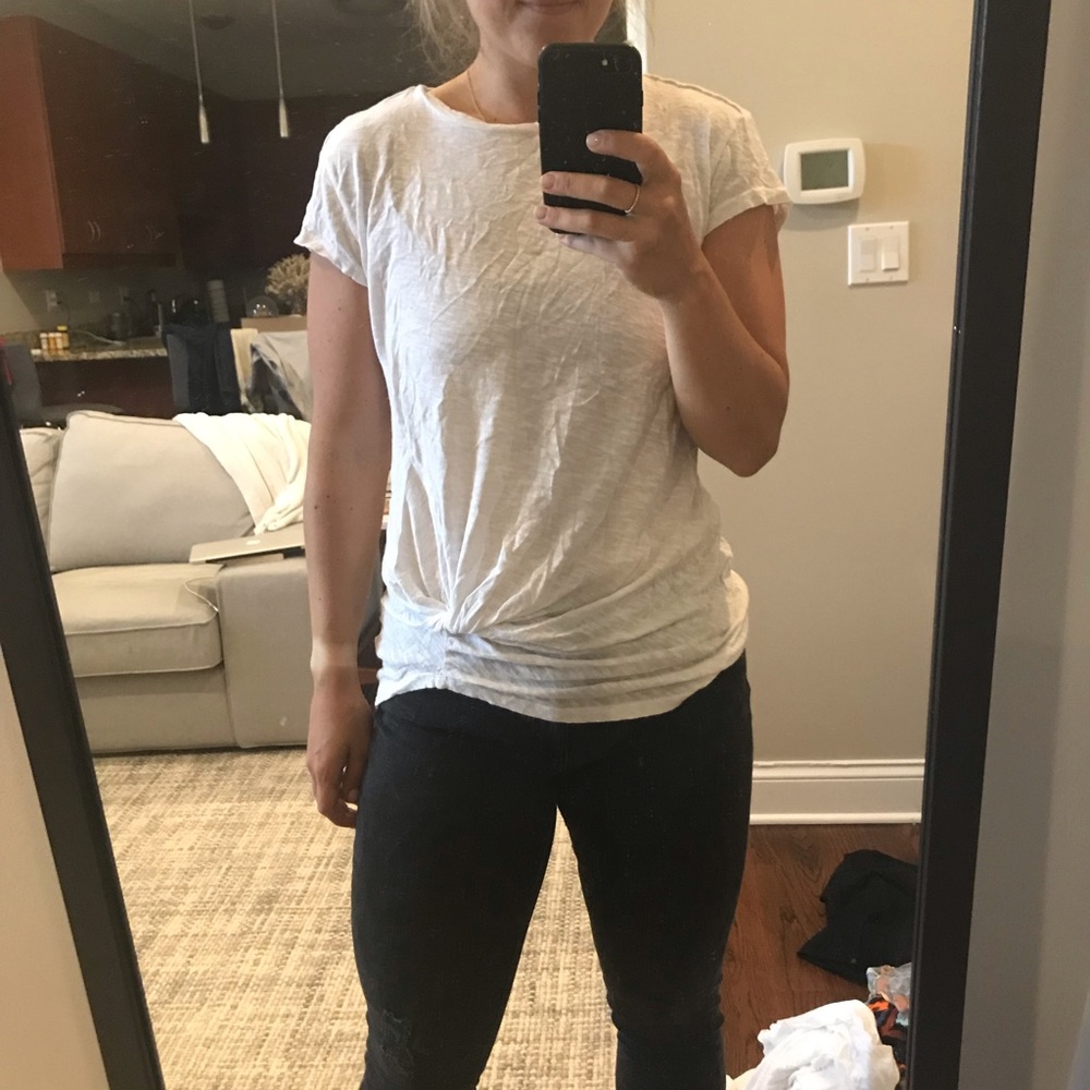 “Basic” white T - Picture 2 of 3